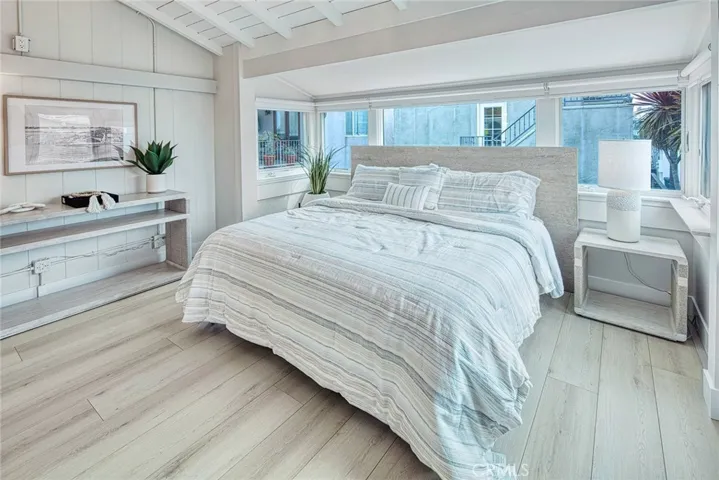 410 Acacia, Corona Del Mar, California 92625