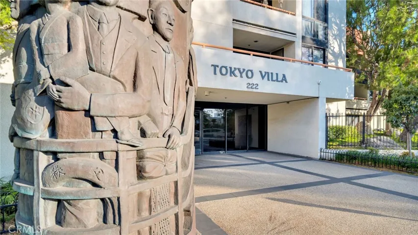Entrance to the lobby
