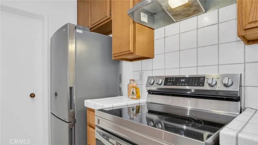 Kitchen/Previously Staged