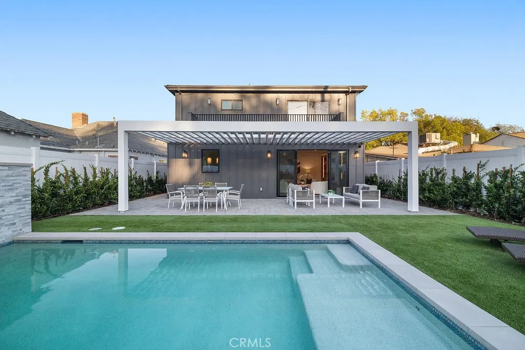 4831 Sancola, Toluca Lake, California 91601 home-pic-25