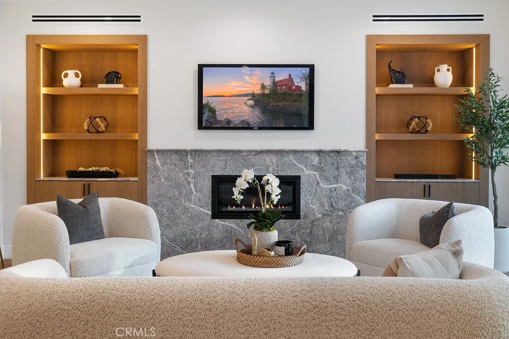 4831 Sancola, Toluca Lake, California 91601 home-pic-7