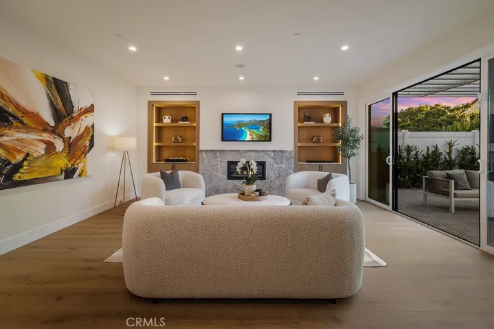 4831 Sancola, Toluca Lake, California 91601