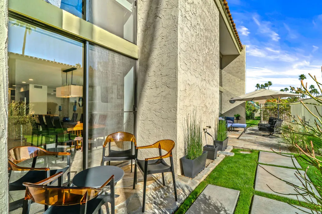 231 E La Verne Way E, Palm Springs, California 92264 home-pic-49