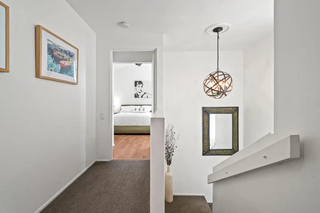 231 E La Verne Way E, Palm Springs, California 92264 home-pic-26