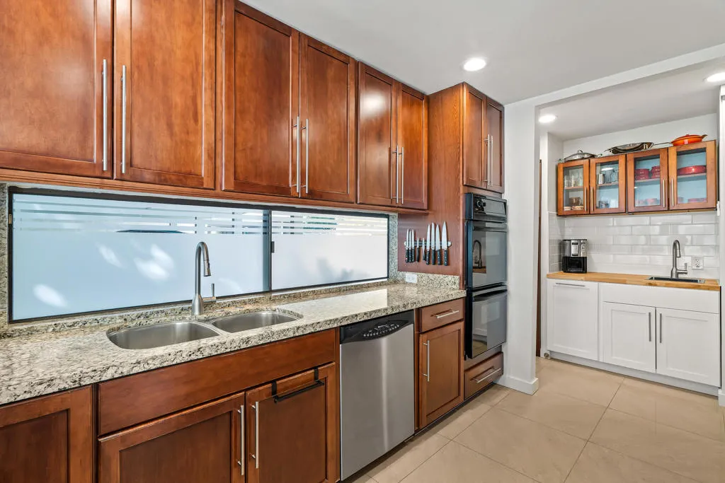 231 E La Verne Way E, Palm Springs, California 92264 home-pic-11