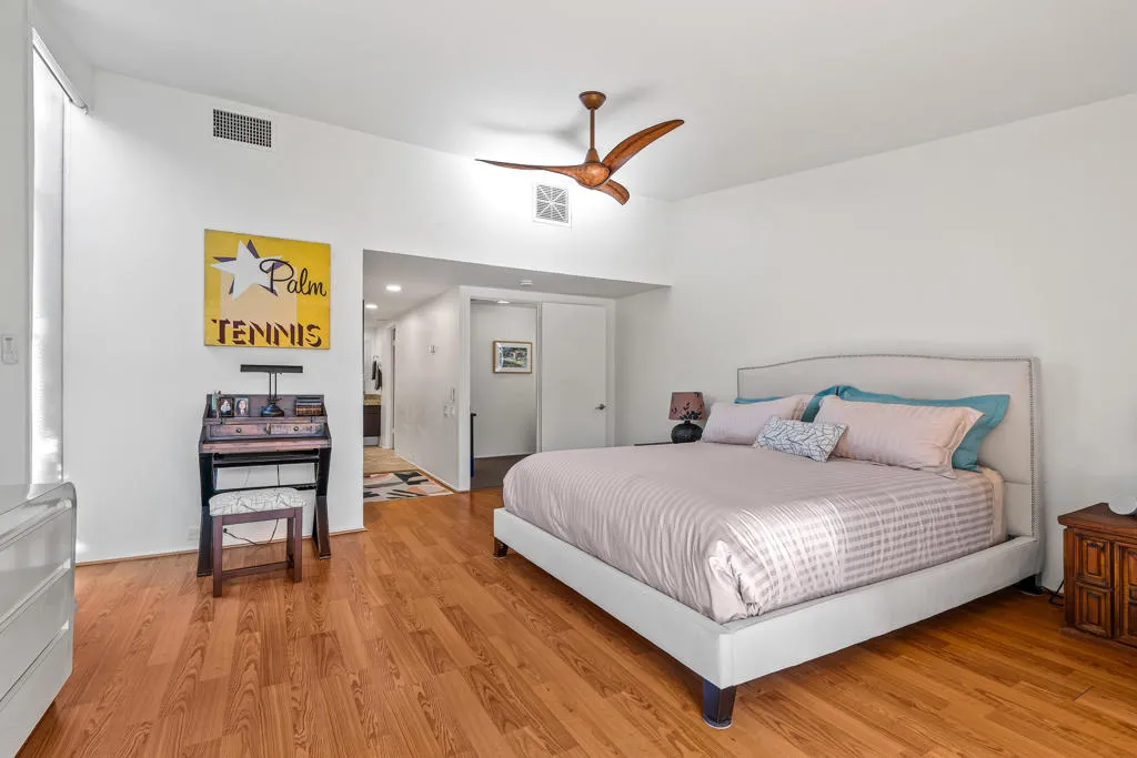 231 E La Verne Way E, Palm Springs, California 92264 home-pic-36