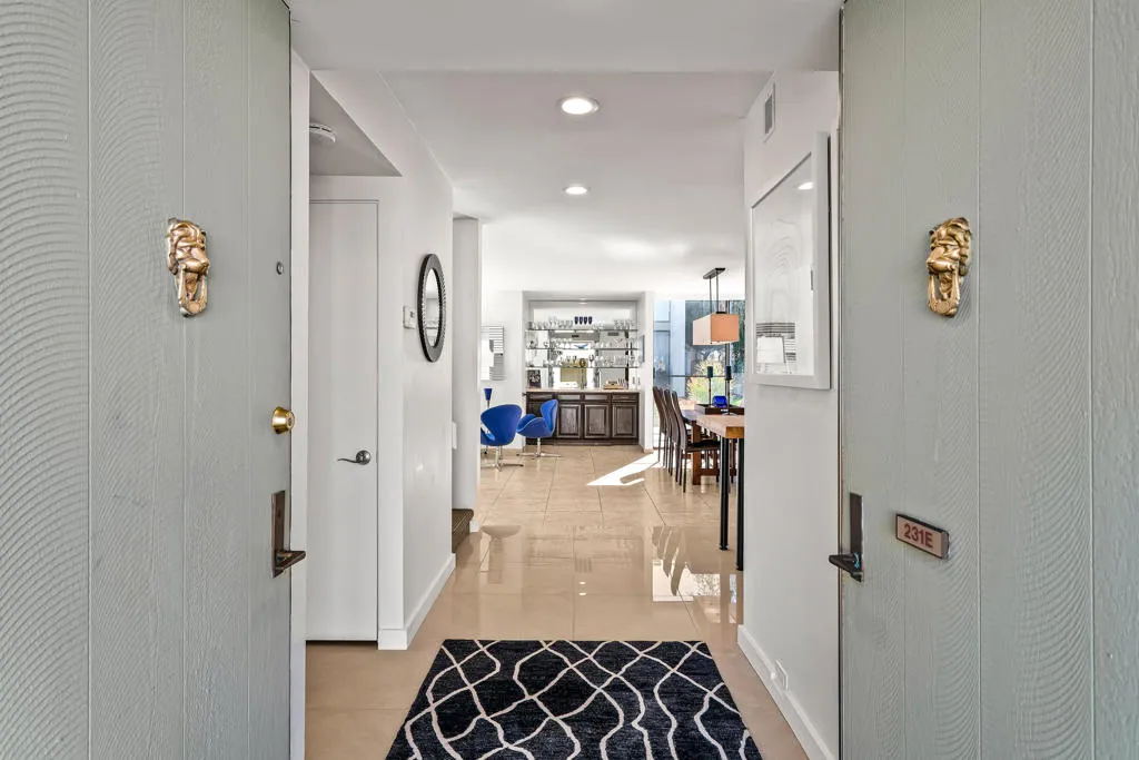 231 E La Verne Way E, Palm Springs, California 92264 home-pic-2