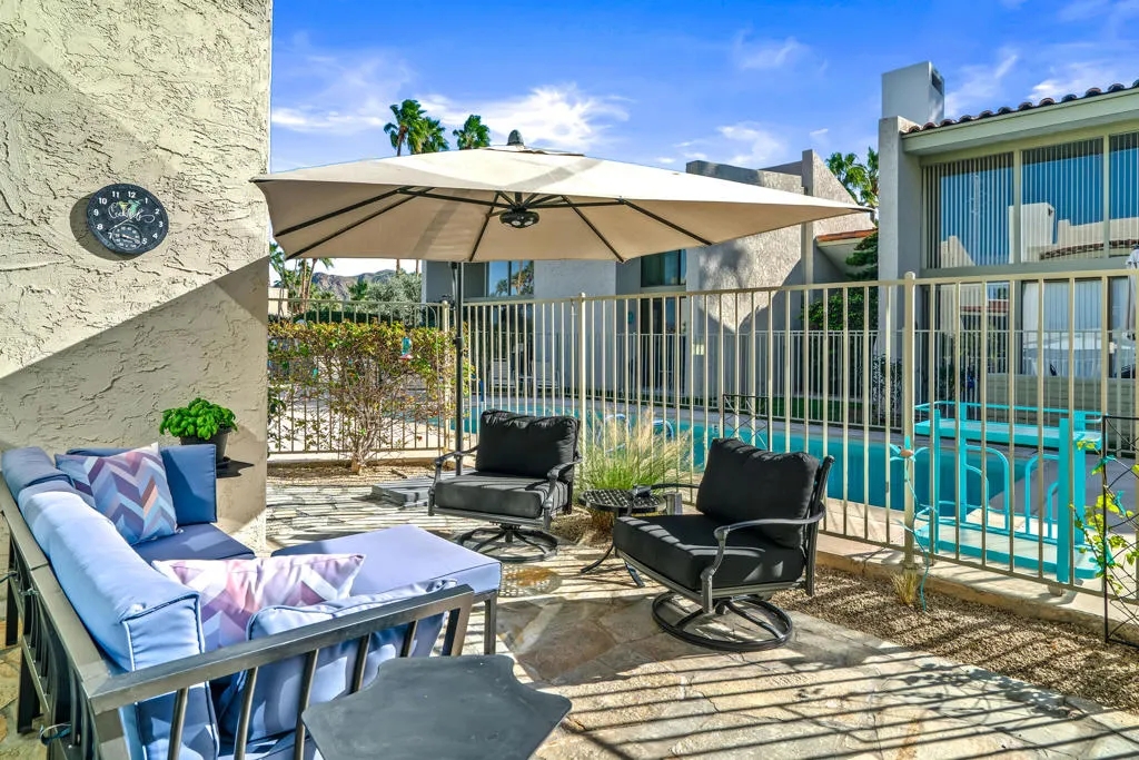 231 E La Verne Way E, Palm Springs, California 92264 home-pic-46