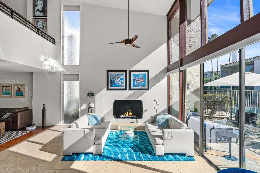 231 E La Verne Way E, Palm Springs, California 92264 home-pic-3