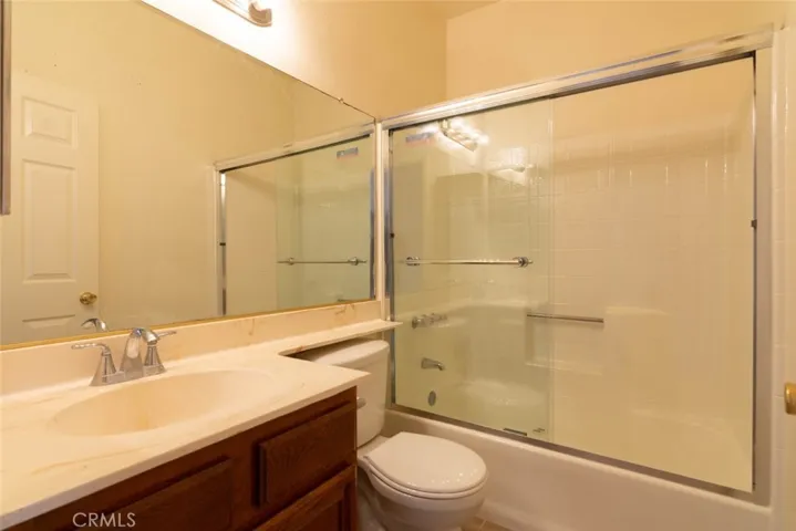 404 Lincoln Avenue, Glendale, California 91205