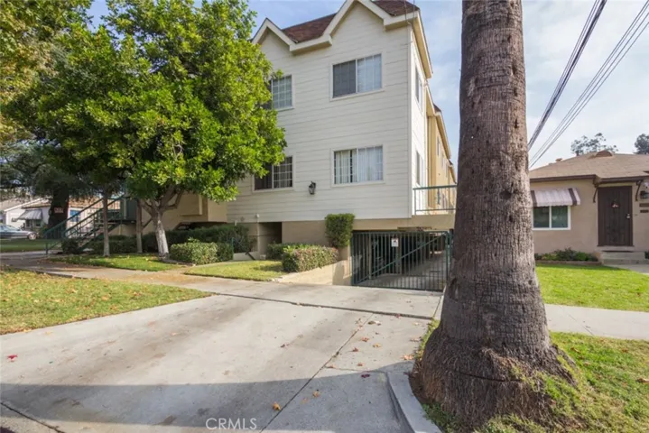 404 Lincoln Avenue, Glendale, California 91205