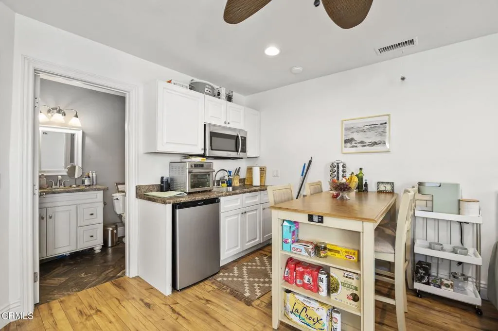 168 S Palm Street, Ventura, California 93001 home-pic-20