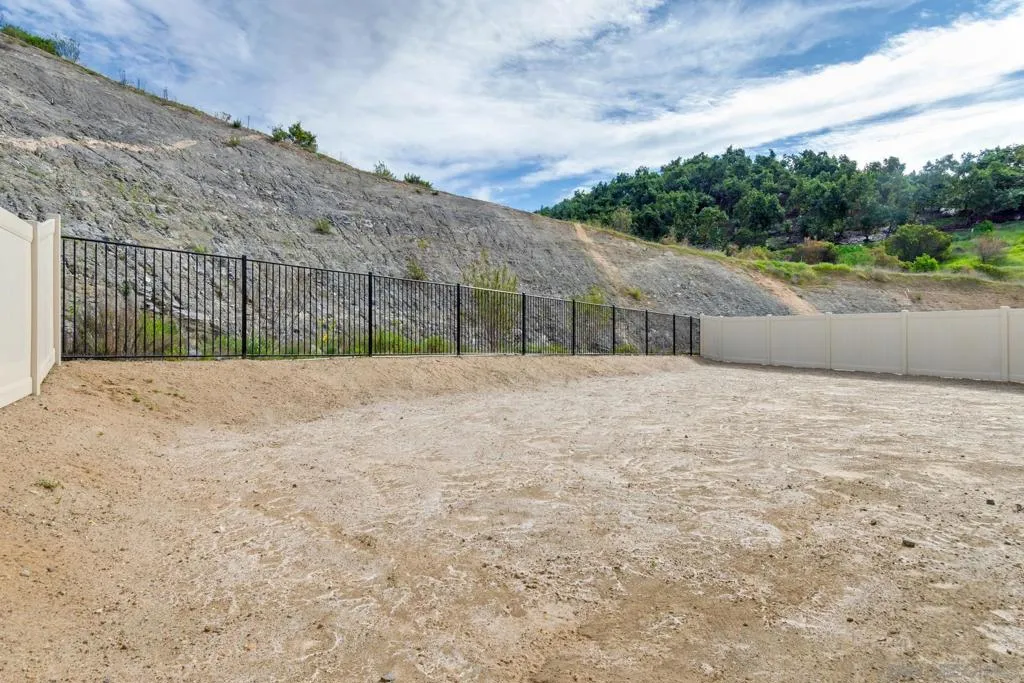 703 Meadowood St Lot 327 Lot 327, Fallbrook, California 92028 home-pic-18