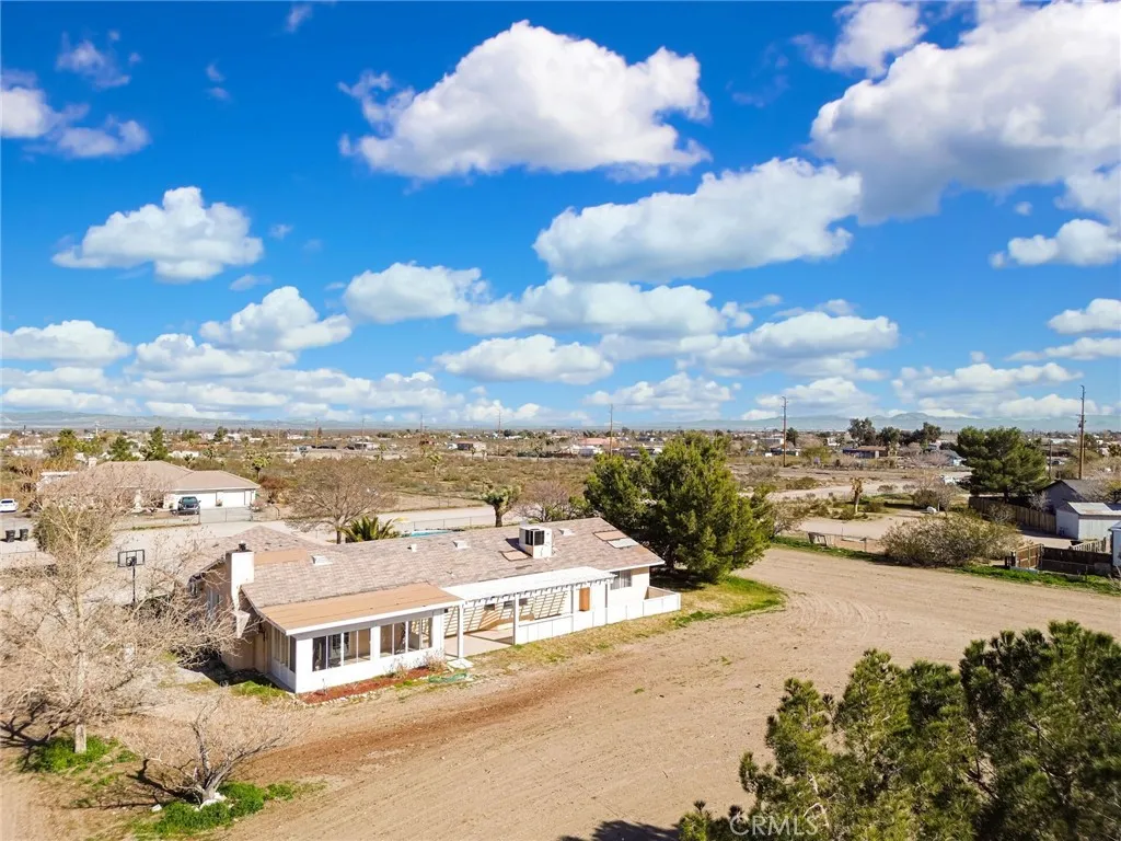 4851 Chevoit Road, Phelan, California 92371 home-pic-35
