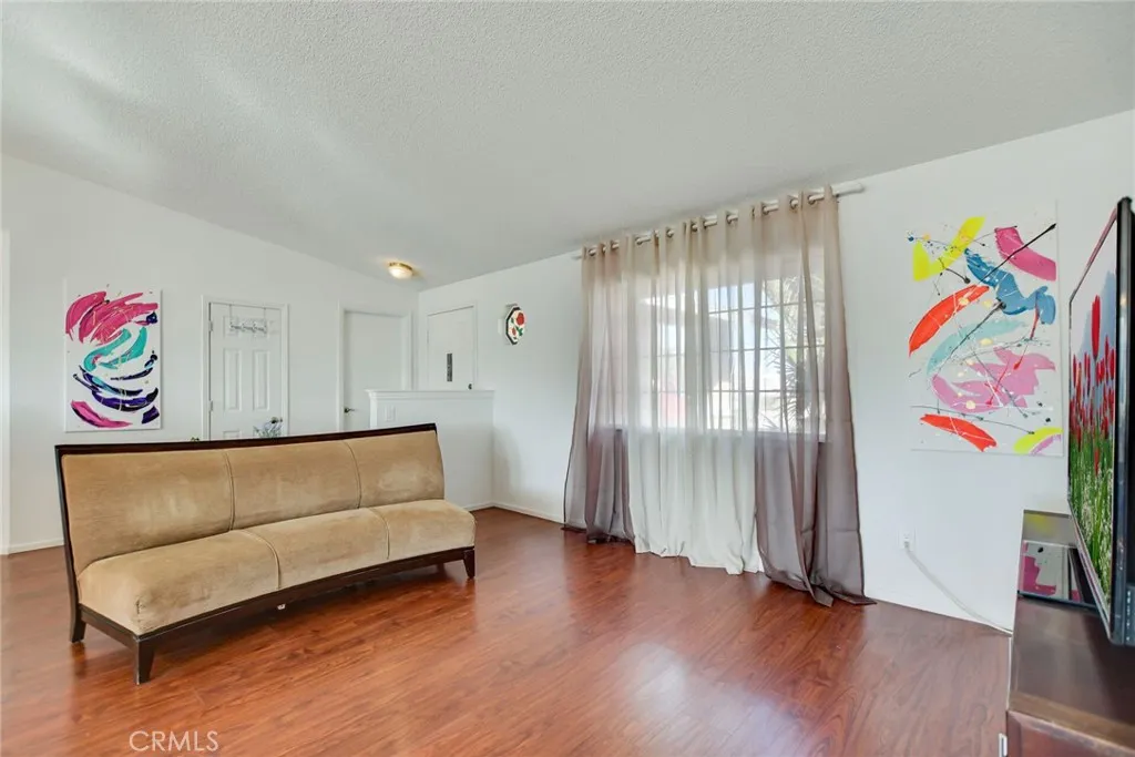 4851 Chevoit Road, Phelan, California 92371 home-pic-12