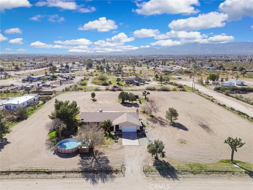 4851 Chevoit Road, Phelan, California 92371 home-pic-41