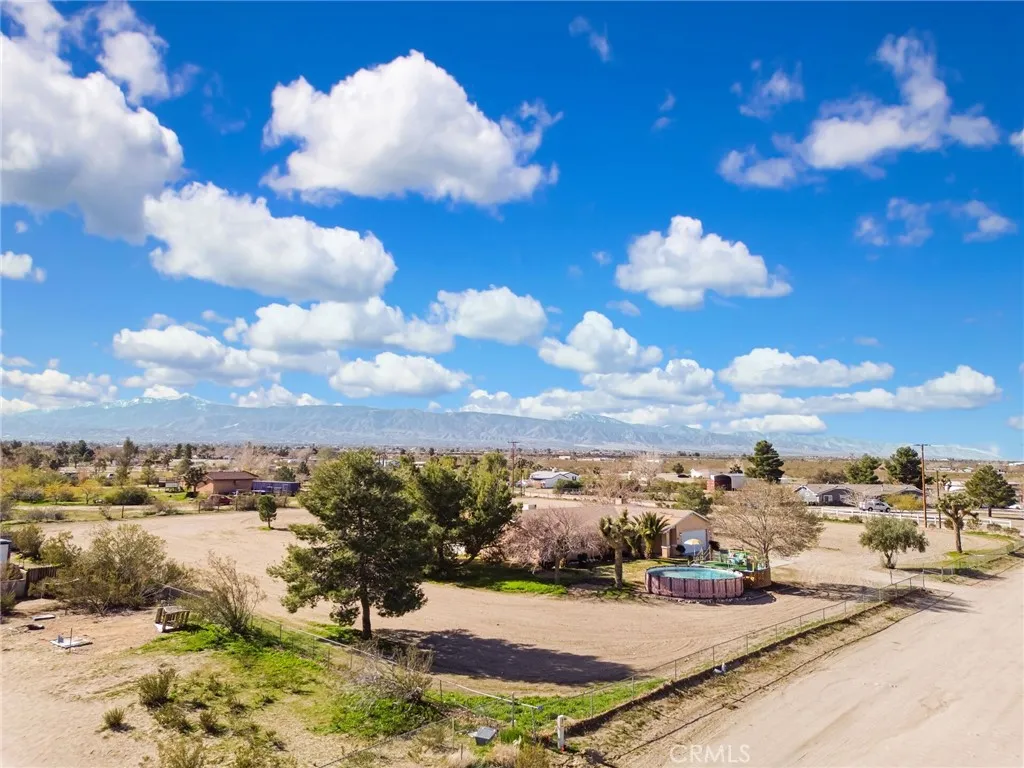4851 Chevoit Road, Phelan, California 92371 home-pic-40
