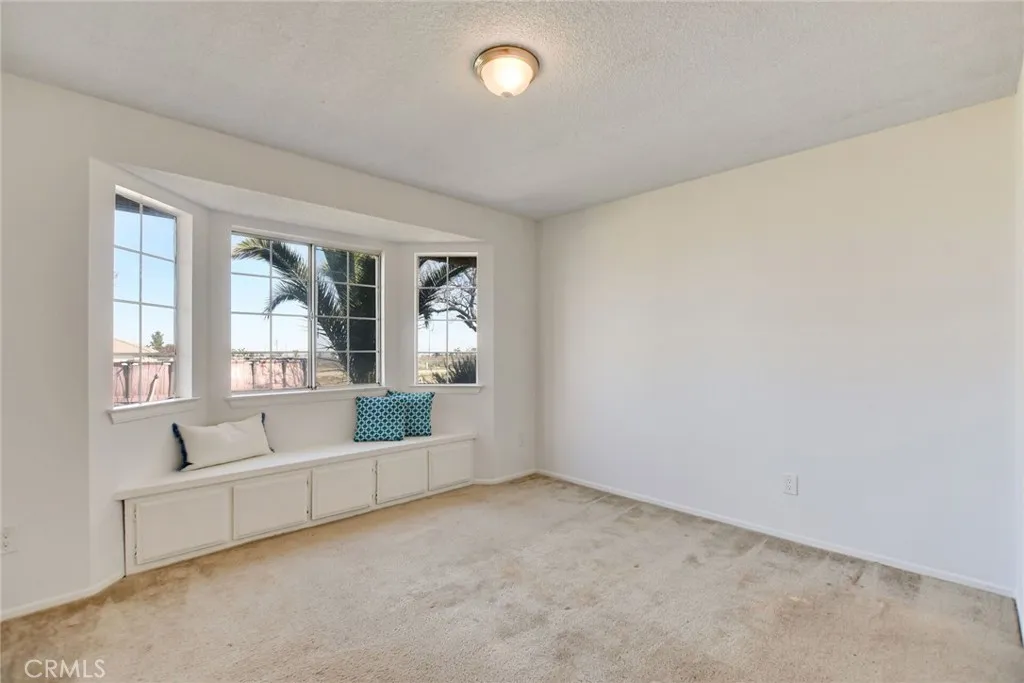 4851 Chevoit Road, Phelan, California 92371 home-pic-26
