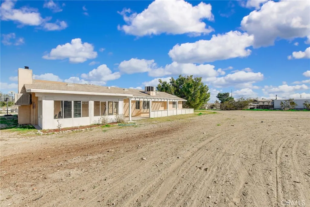 4851 Chevoit Road, Phelan, California 92371 home-pic-32