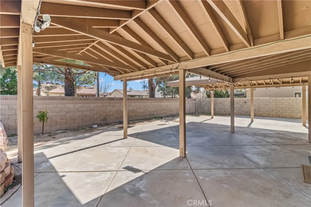 45728 Barham, Lancaster, California 93534 home-pic-12