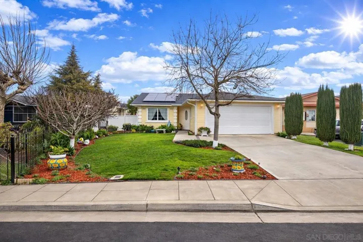 https://zimg.paragon.ice.com/ParagonImages/Property/PA/SDMLS/-514225/3/120/90/1bce71154d23ff3d1d0c8485cbdd6f92/3/9e5d52c16a8fe729565011f78655ae2e/-514225-1a45f1e4-fba1-4316-8acf-878cdd264ef8.JPG
