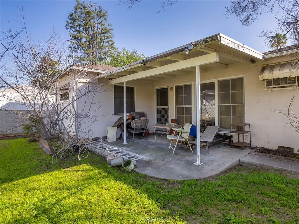 13607 Huston Street, Sherman Oaks, California 91423 home-pic-30
