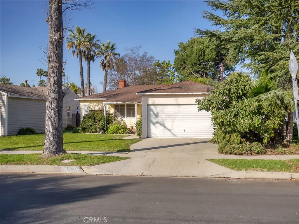 13607 Huston Street, Sherman Oaks, California 91423 home-pic-4