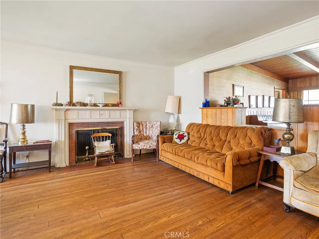 13607 Huston Street, Sherman Oaks, California 91423 home-pic-14