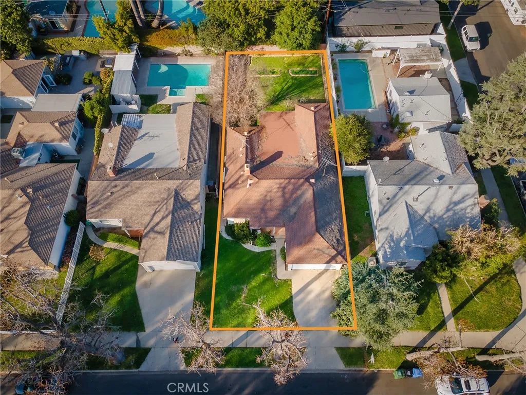 13607 Huston Street, Sherman Oaks, California 91423 home-pic-38
