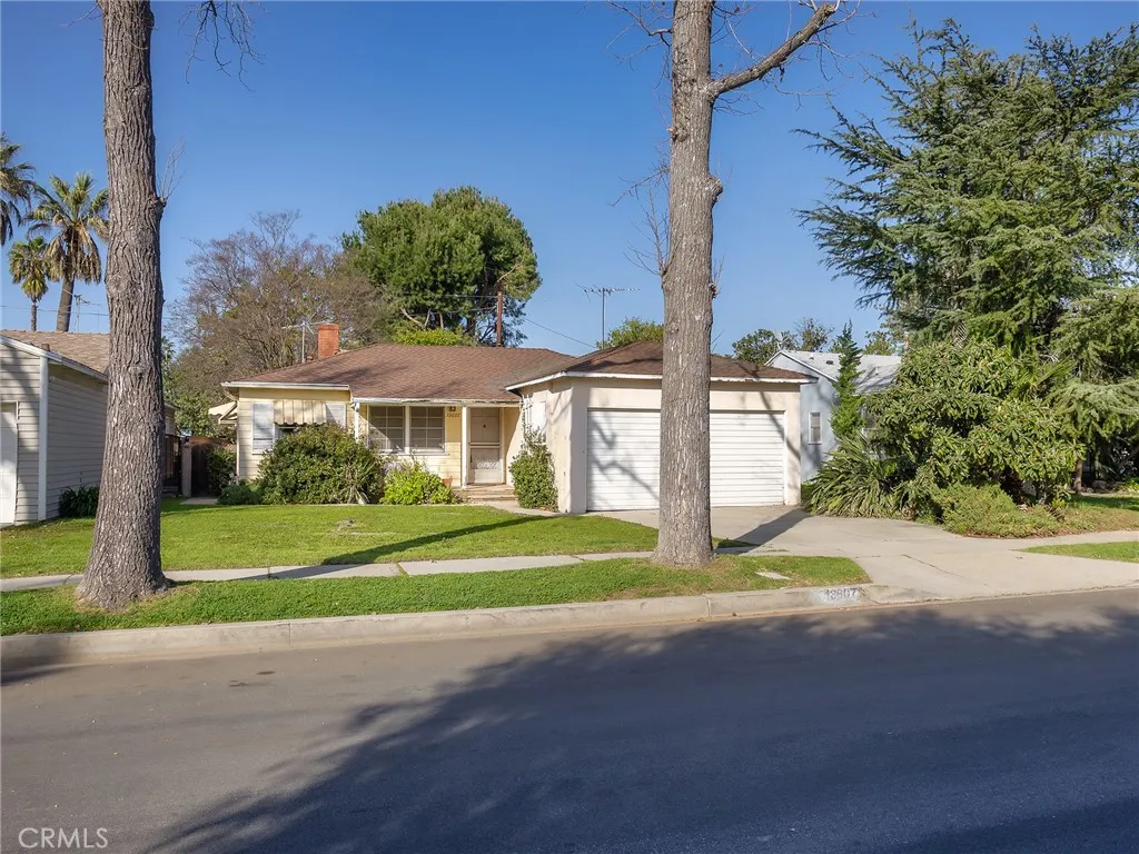 13607 Huston Street, Sherman Oaks, California 91423 home-pic-3