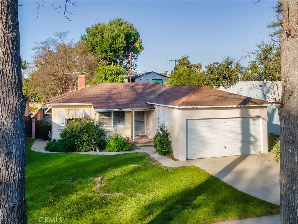 13607 Huston Street, Sherman Oaks, California 91423 home-pic-36