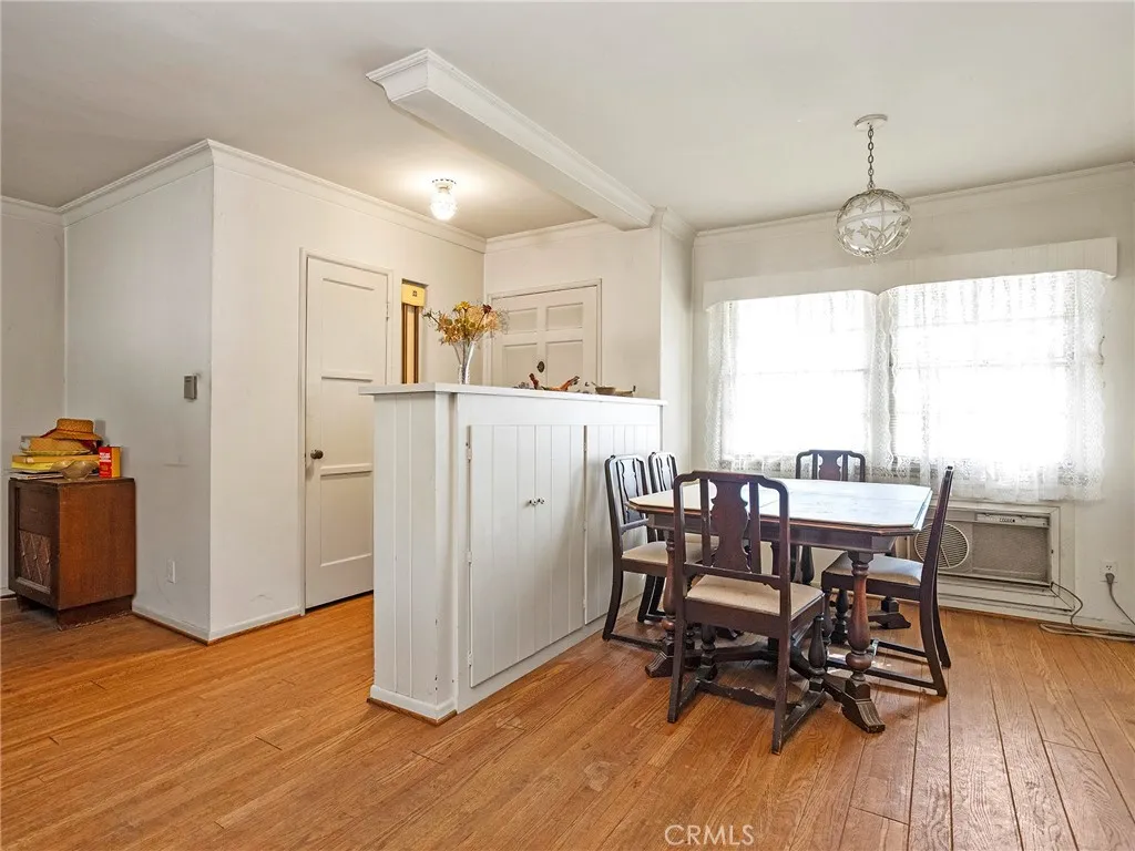 13607 Huston Street, Sherman Oaks, California 91423 home-pic-16