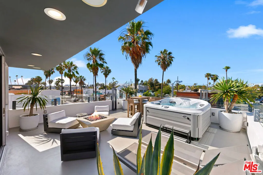 1430 Abbot Kinney Boulevard, Venice, California 90291 home-pic-49