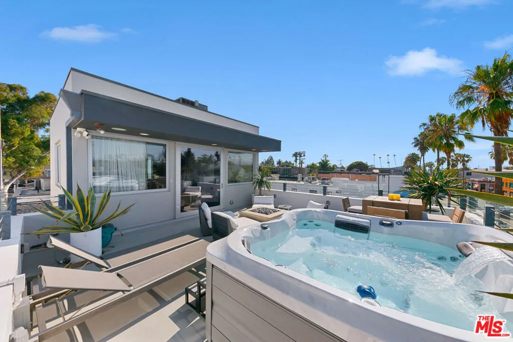 1430 Abbot Kinney Boulevard, Venice, California 90291 home-pic-52