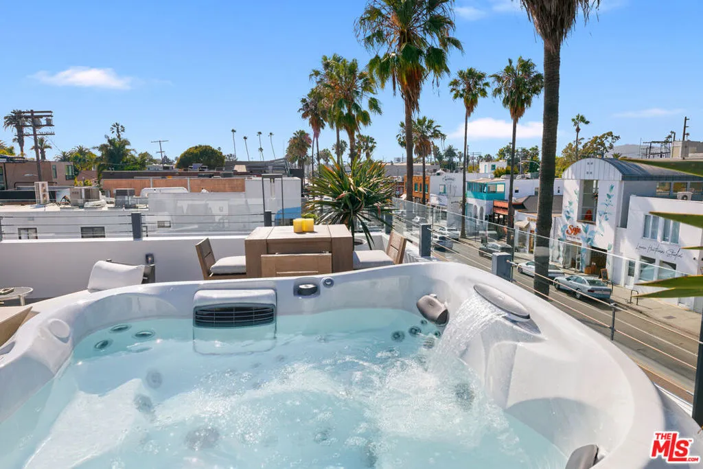 1430 Abbot Kinney Boulevard, Venice, California 90291 home-pic-51