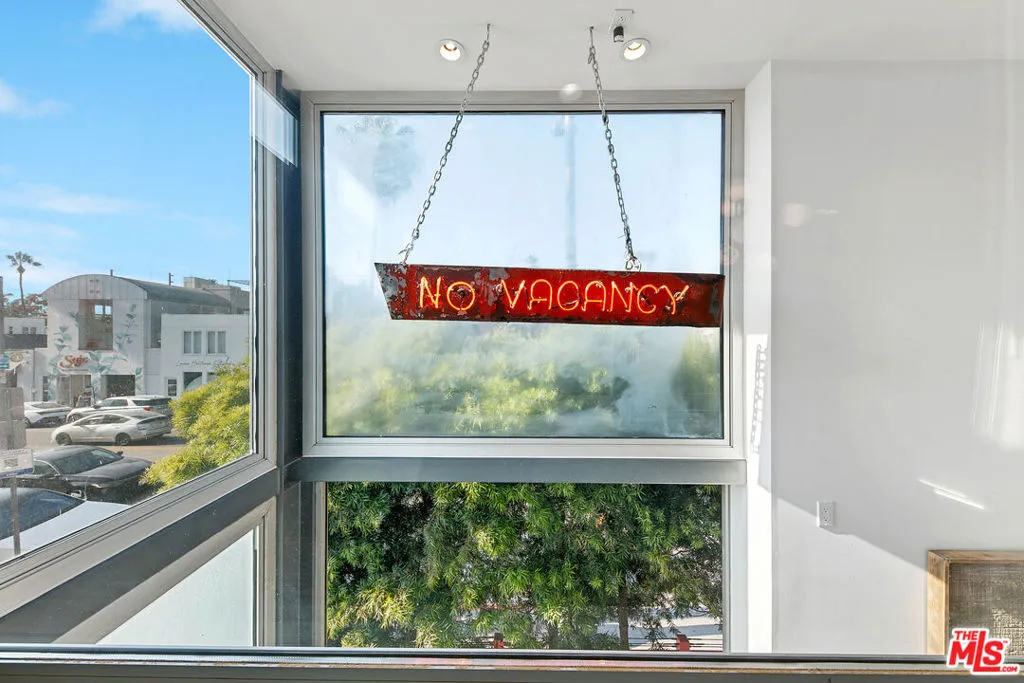 1430 Abbot Kinney Boulevard, Venice, California 90291 home-pic-46