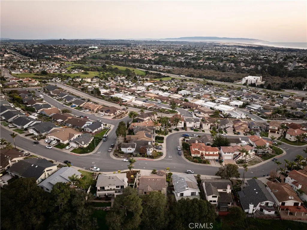 692 Shamrock, Pismo Beach, California 93449 home-pic-73