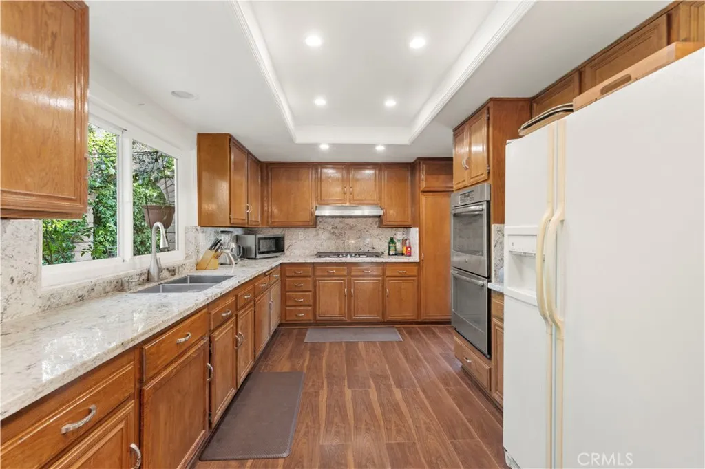 7125 Lonzo, Tujunga, California 91042 home-pic-14