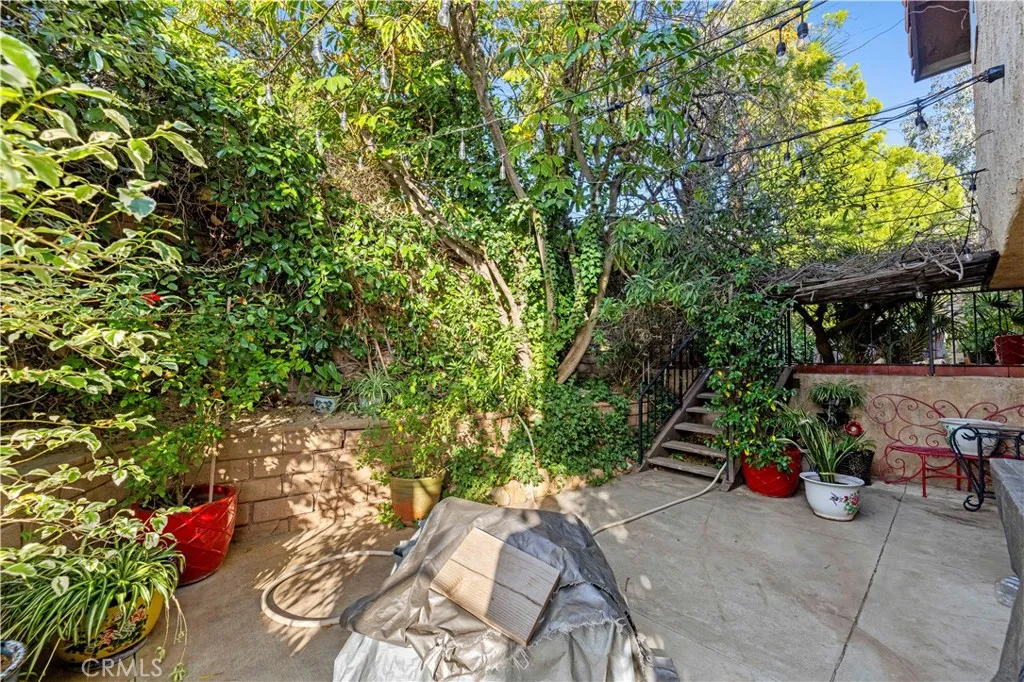 7125 Lonzo, Tujunga, California 91042 home-pic-42