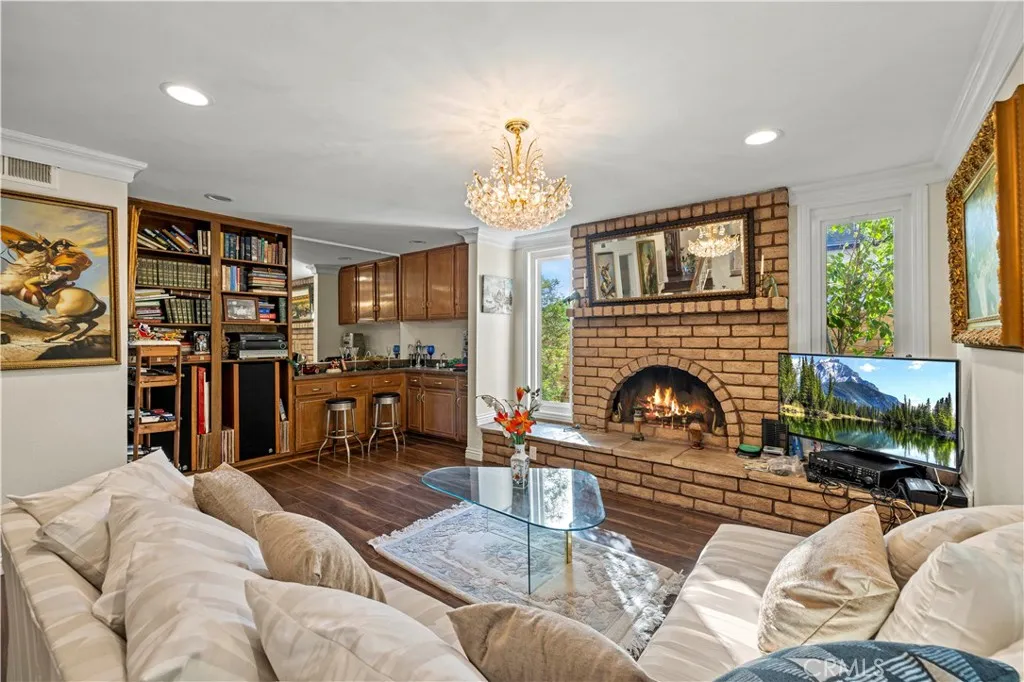 7125 Lonzo, Tujunga, California 91042 home-pic-24