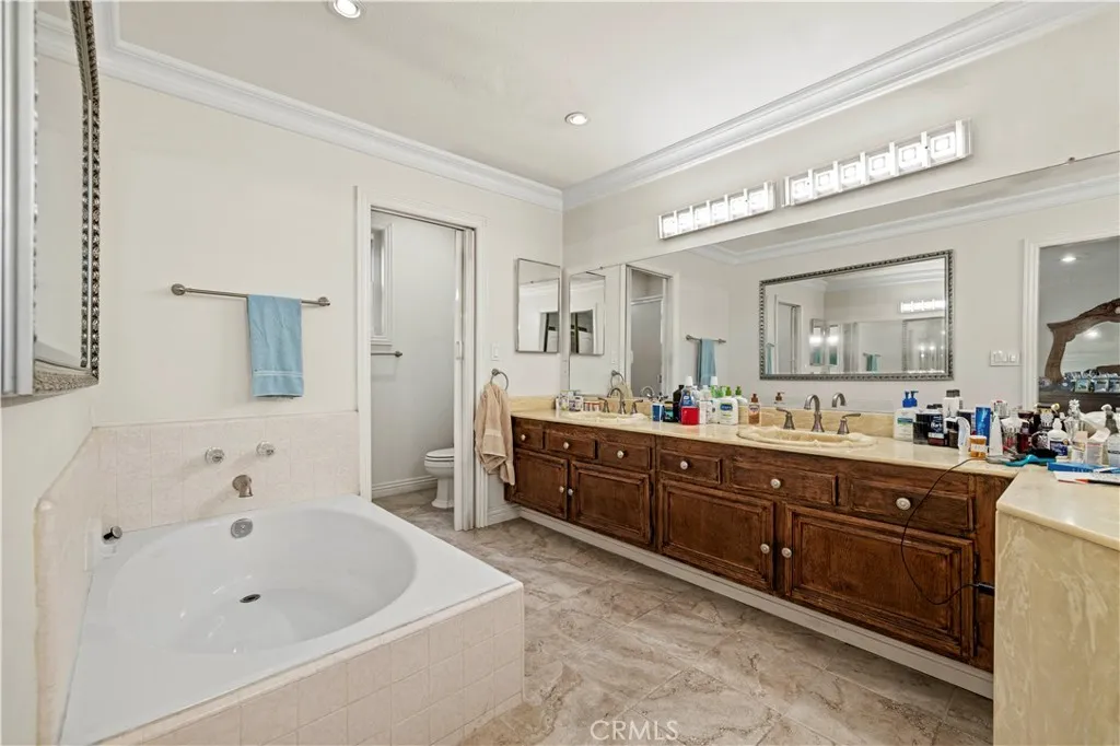 7125 Lonzo, Tujunga, California 91042 home-pic-37