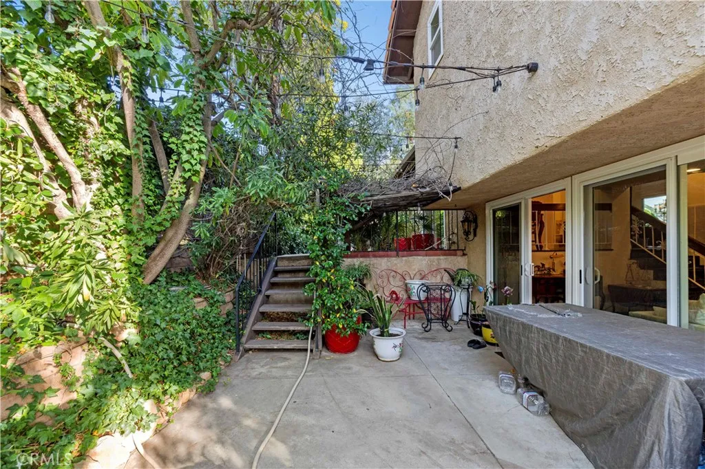 7125 Lonzo, Tujunga, California 91042 home-pic-44