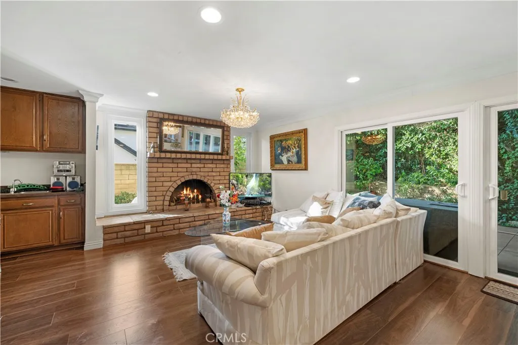 7125 Lonzo, Tujunga, California 91042 home-pic-20