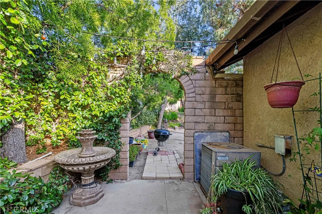 7125 Lonzo, Tujunga, California 91042 home-pic-47