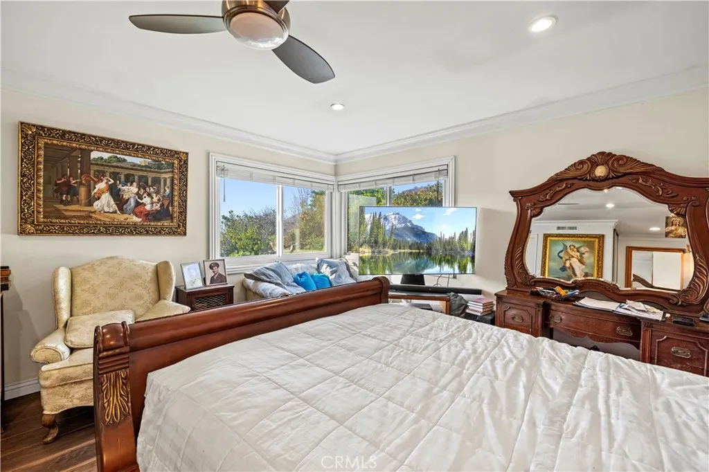 7125 Lonzo, Tujunga, California 91042 home-pic-36