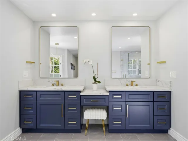 11030 Willowbrae, Chatsworth, California 91311