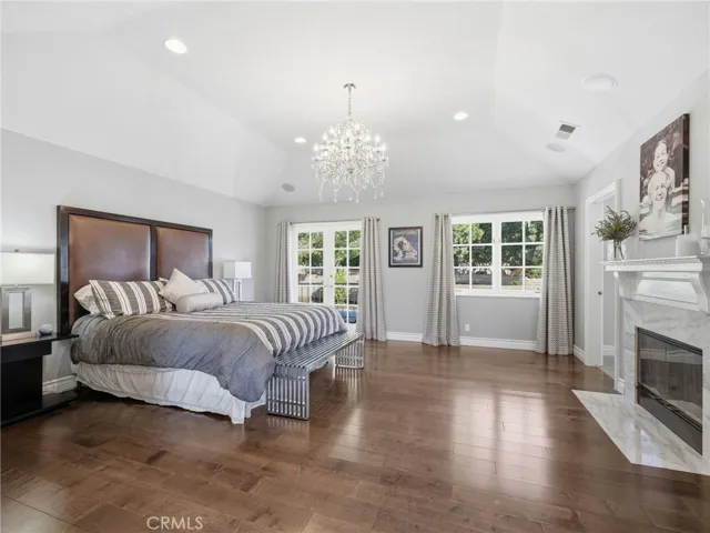 11030 Willowbrae, Chatsworth, California 91311