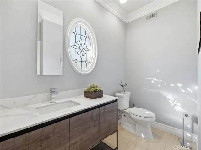 11030 Willowbrae, Chatsworth, California 91311