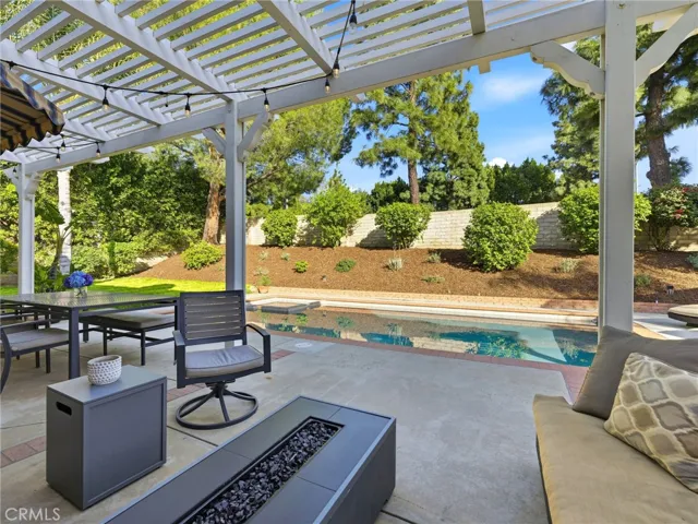 11030 Willowbrae, Chatsworth, California 91311