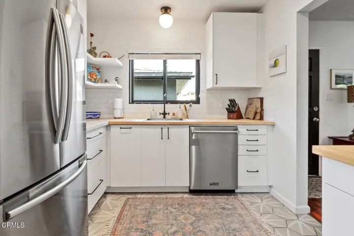 4136 Baywood St Los Angeles CA-large-012